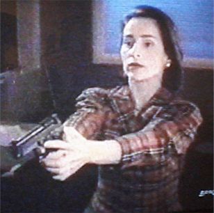 I can fight you with one paw tied behind my back!